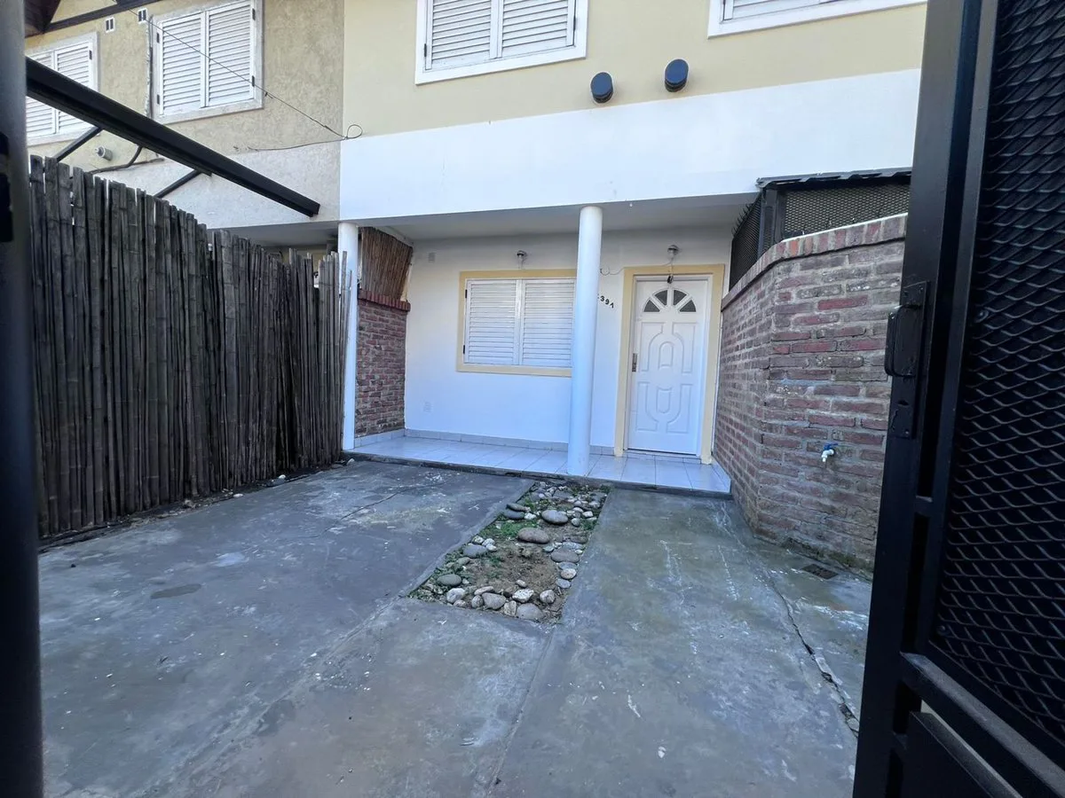 Excelente Dúplex en venta Lanús oeste foto 5