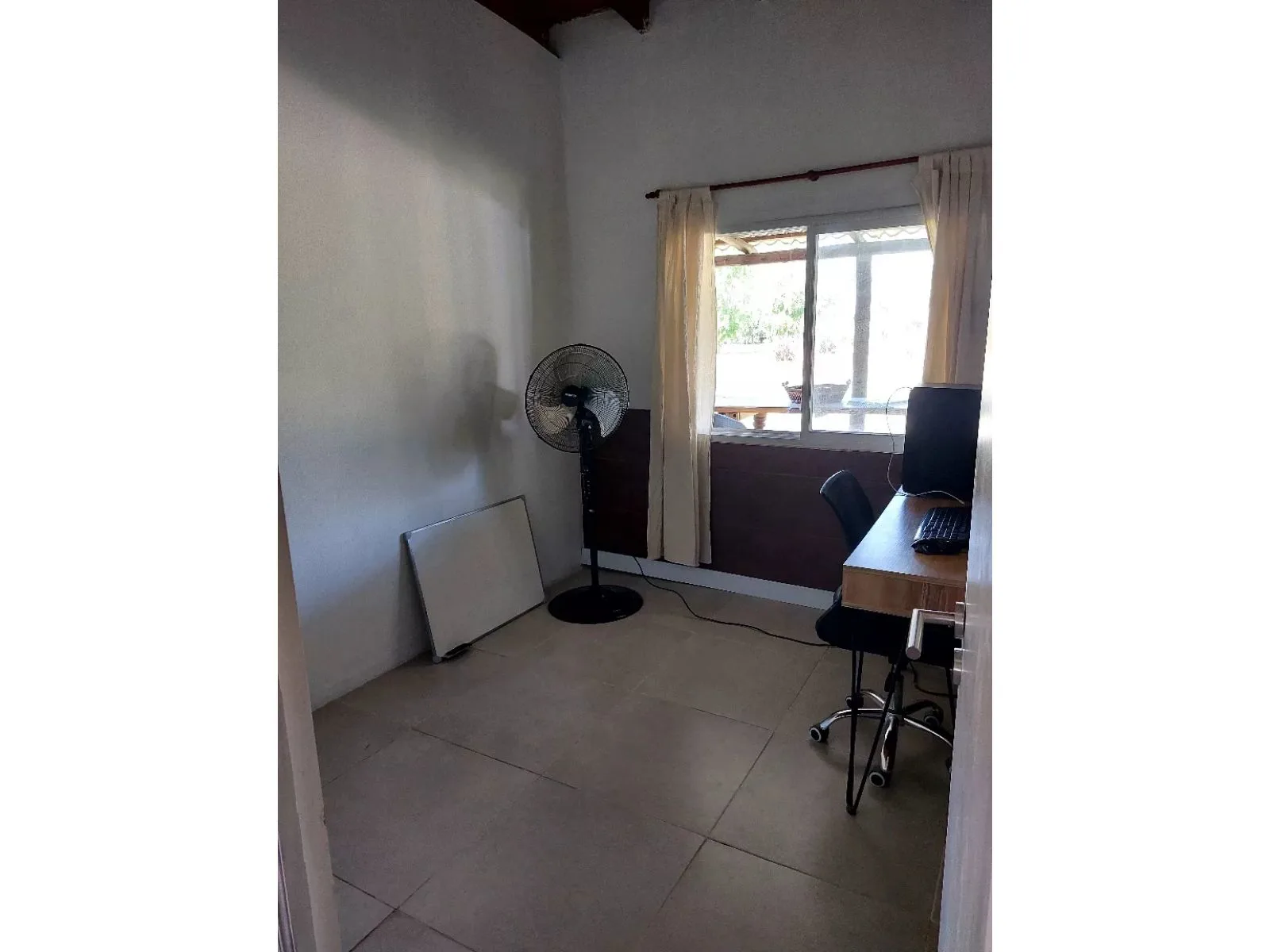 Casa en venta ezeiza, lote 3200m2 foto 3