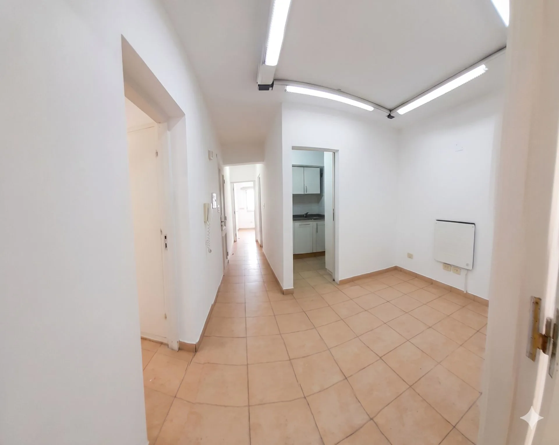 VENTA OFICINA 3 AMBIENTES SANTIAGO DEL E 1300 foto 3