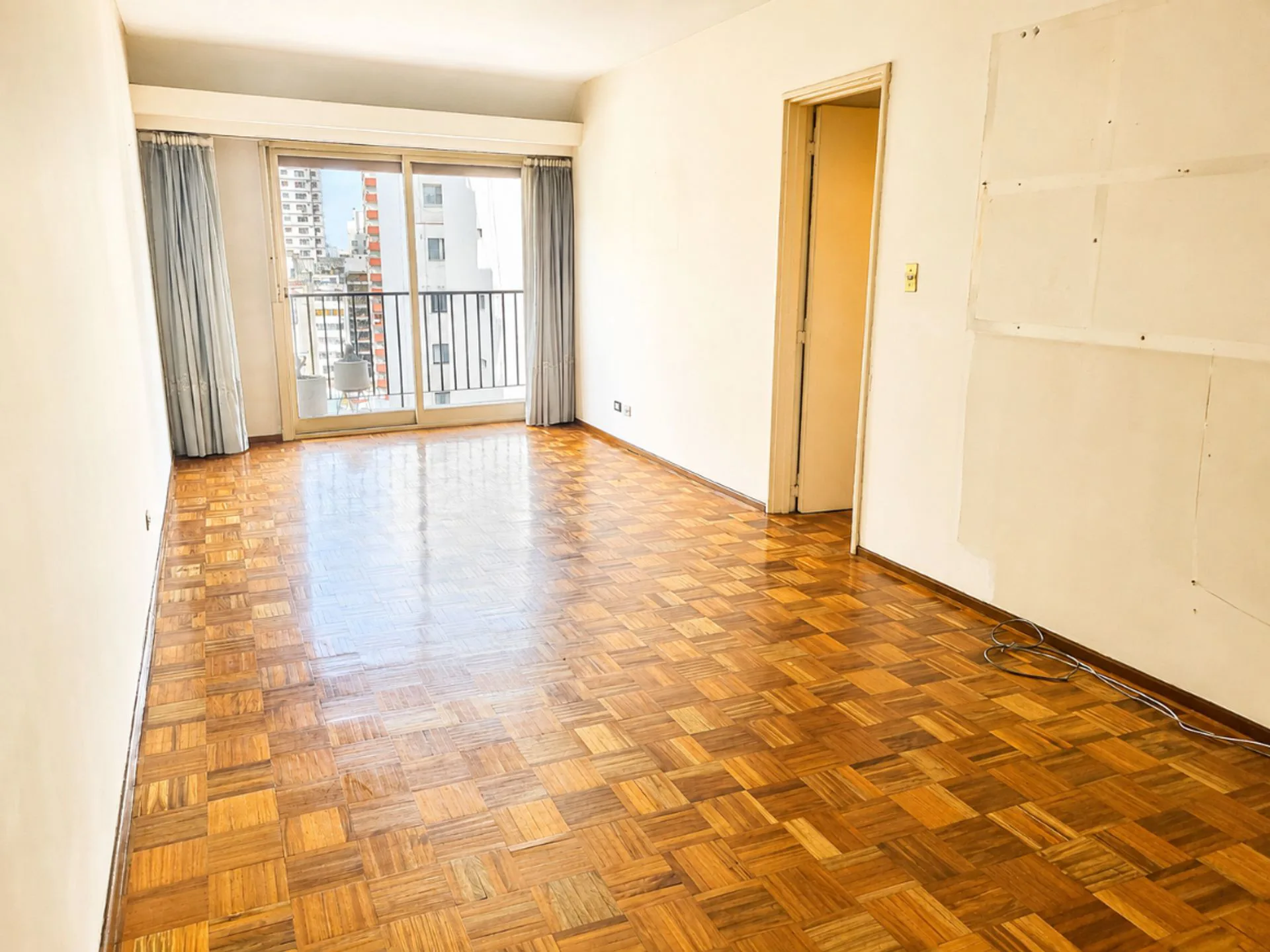 VENTA DEPTO 4 AMB DEP LAVADERO BALCON CABALLITO foto 2