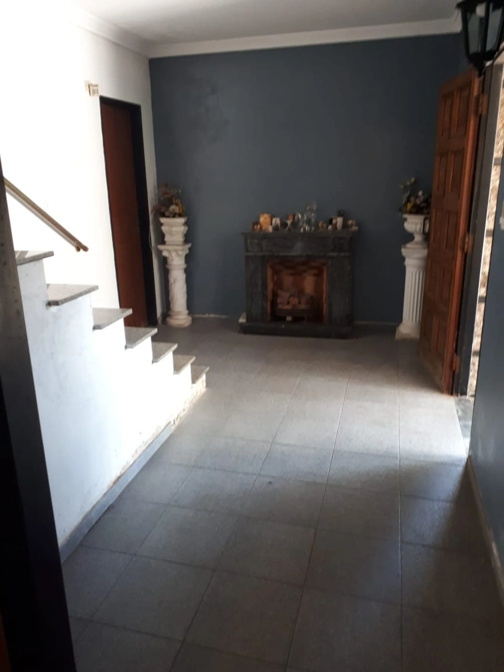 CASA 6 AMBIENTES VENTA PARQUE AVELLANEDA COCHERA foto 4