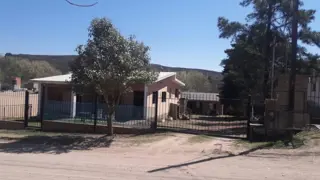 OPORTUNIDAD VENTA DE 3 CASAS MÁS UN DEPARTAMENTO CON PATIO - PILETA - COCHERA. DOS VIVIENDAS EN VENTA foto 1