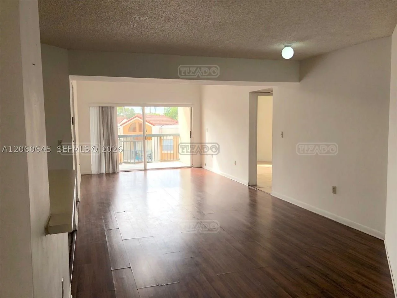 6280 NW 186th #311 6200 foto 2