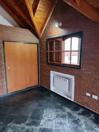 Se vende exclusivo chalet en el corazon de Merlo foto 4