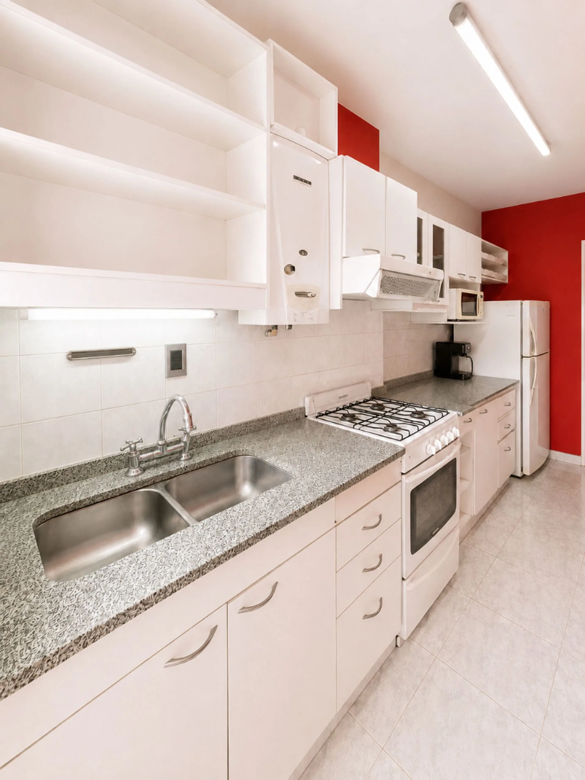 VENTA! SEMIPISO 2 DORMITORIOS  BARRIO ABASTO foto 4