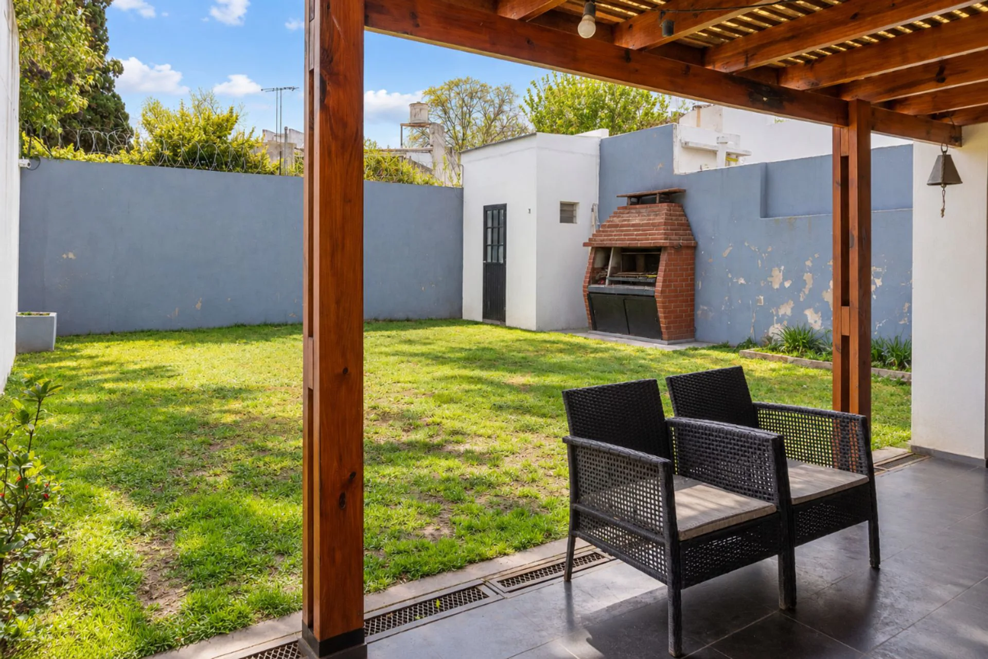 Casa 3 Dormitorios en Venta La Plata con Parque foto 2
