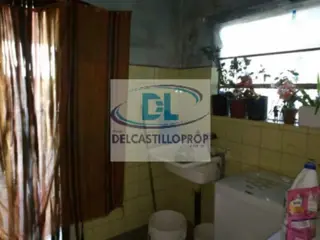 CASA Y PH SOBRE LOTE PROPIO ZONA INDUSTRIAL foto 5