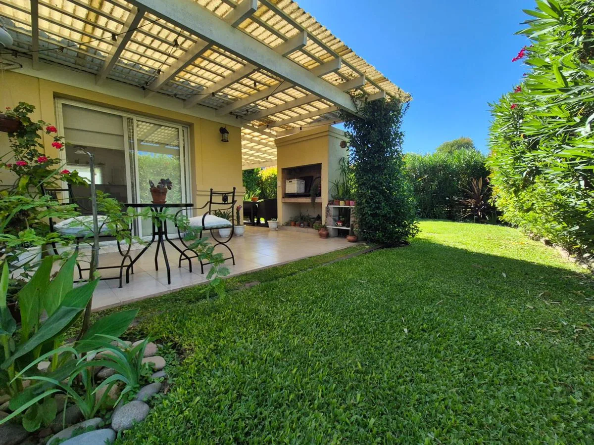Casa en planta baja con jardín,B La Candela Pilar foto 2