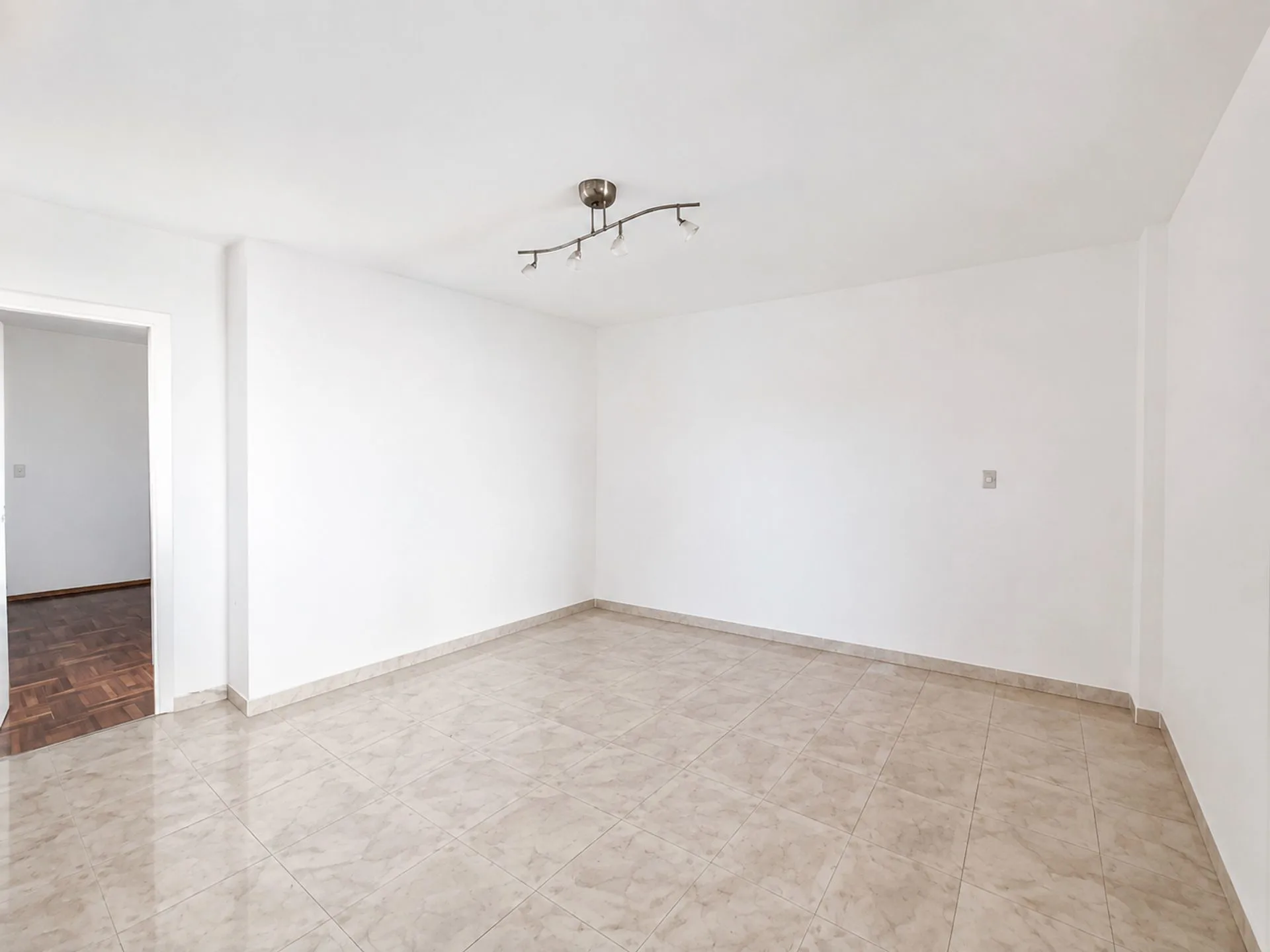 VENTA DPTO 2 AMBIENTES IMPECABLE - SAN CRISTOBAL foto 4