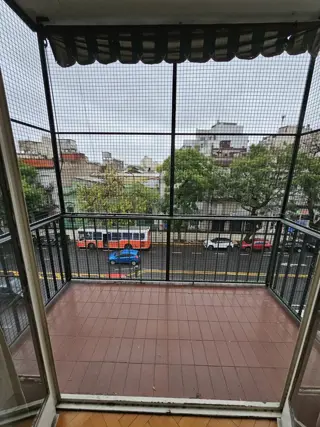 CHACARITA - VENTA 4 AMB. - FRENTE - BALCÓN - OPORTUNIDAD!! foto 2