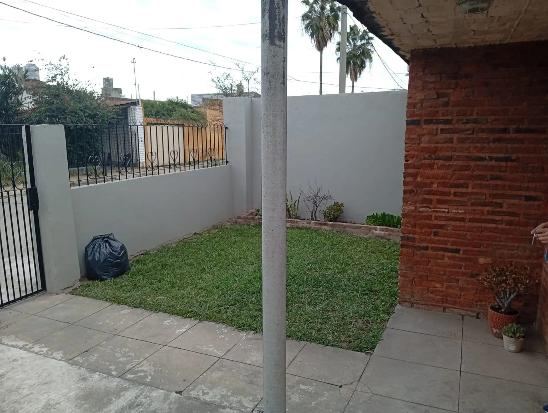 CASA 3 DORMITORIOS EN BARRIO DON BOSCO foto 2