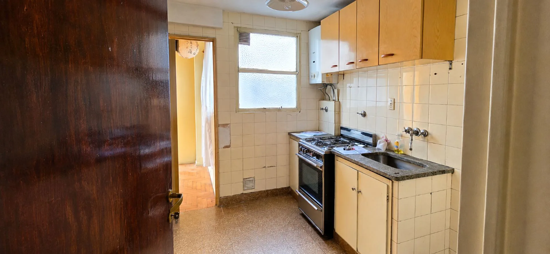VENTA DEPARTAMENTO 3 AMB C/BALCON, COCHERA ALMAGRO foto 2