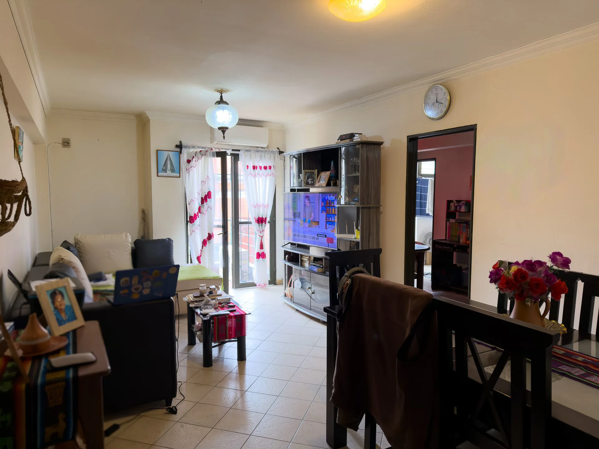 Venta depto 2 dormitorios con cochera zona centro foto 4