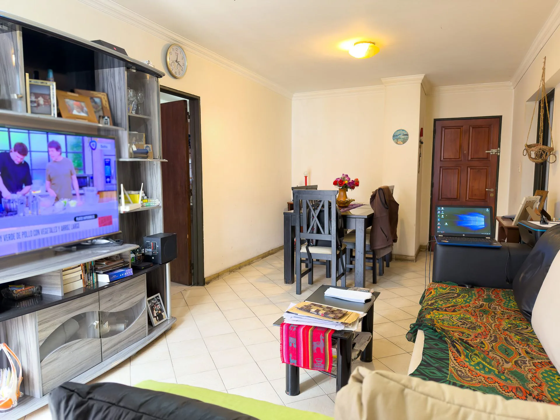 Venta depto 2 dormitorios con cochera zona centro foto 5