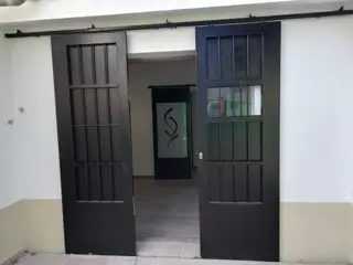 HERMOSA , AMPLIA Y CÓMODA PROPIEDAD EN VENTA EN UNO DE LOS MEJORES BARRIOS DE LA CIUDAD DE VILLA CARLOS PAZ foto 3