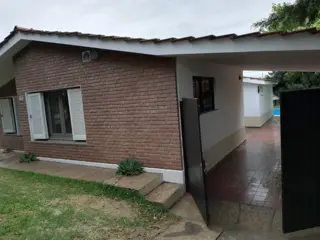 HERMOSA , AMPLIA Y CÓMODA PROPIEDAD EN VENTA EN UNO DE LOS MEJORES BARRIOS DE LA CIUDAD DE VILLA CARLOS PAZ foto 5