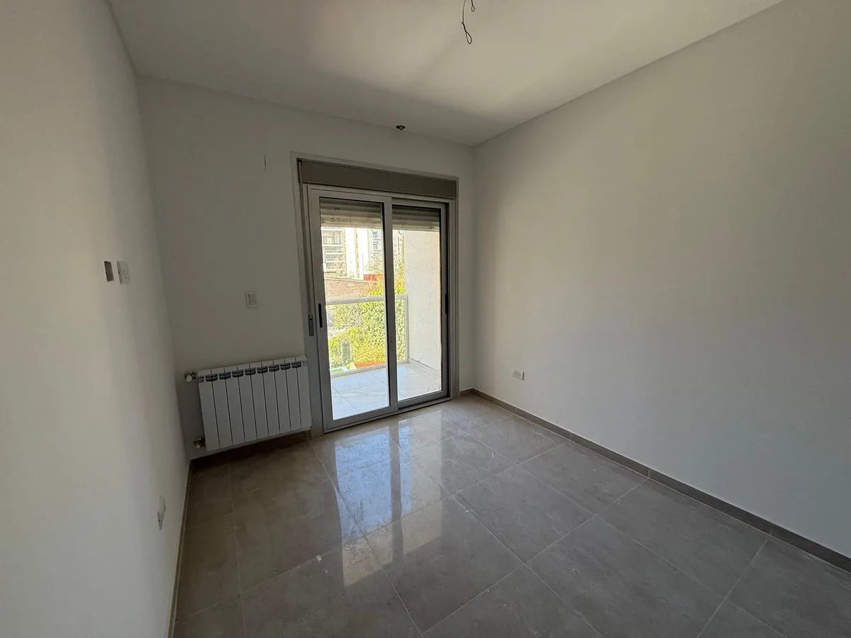 VENTA SEMIPISO A ESTREN 2 DORM. EN 19 DE MAYO 447 foto 5