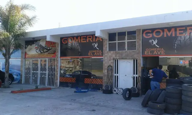 LOCALES COMERCIALES SOBRE AV. CARCANO