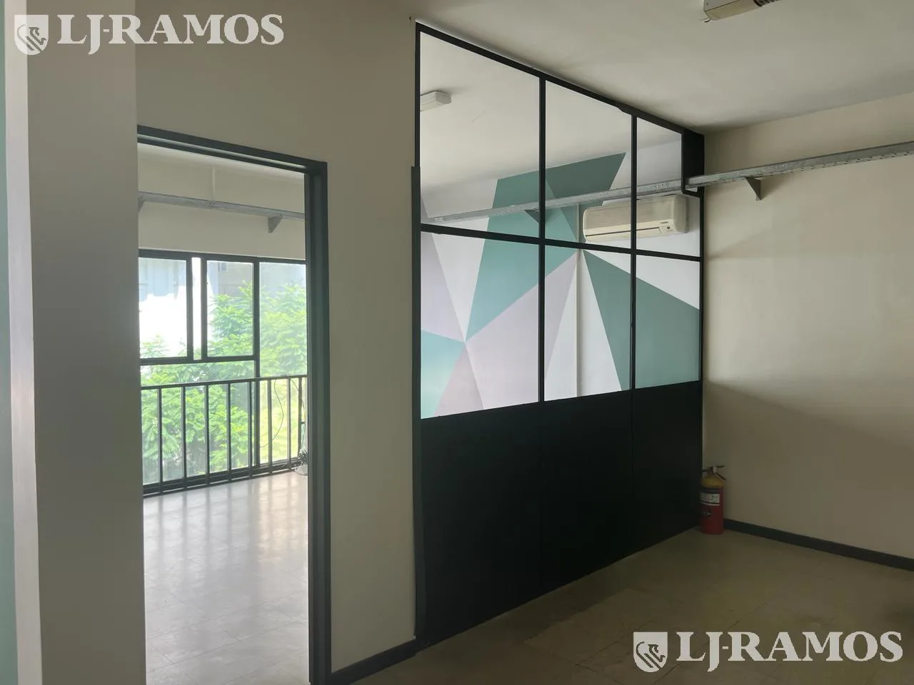Oficina en Alquiler y Venta de 605 m2 en Recoleta - Sin expensas foto 4