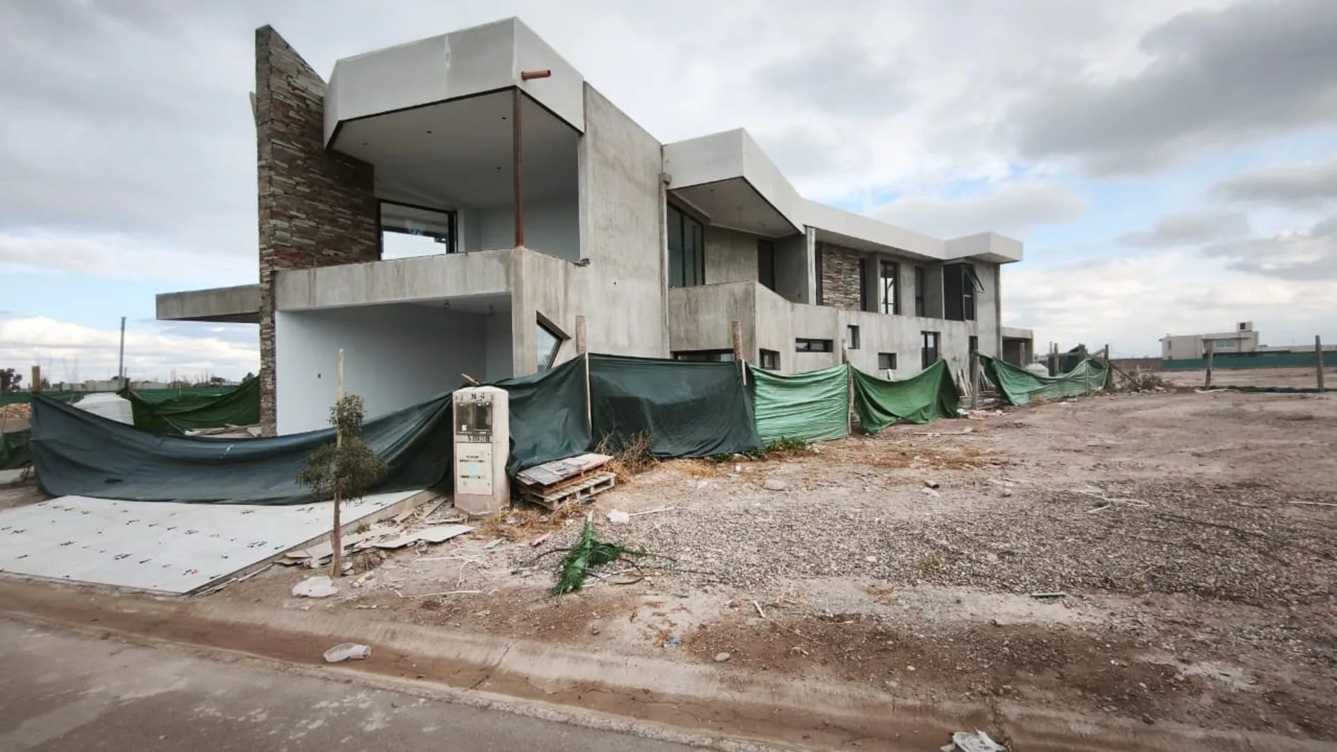 EXCELENTE LOTE EN LAS RETAMAS U$S 29.000 foto 3