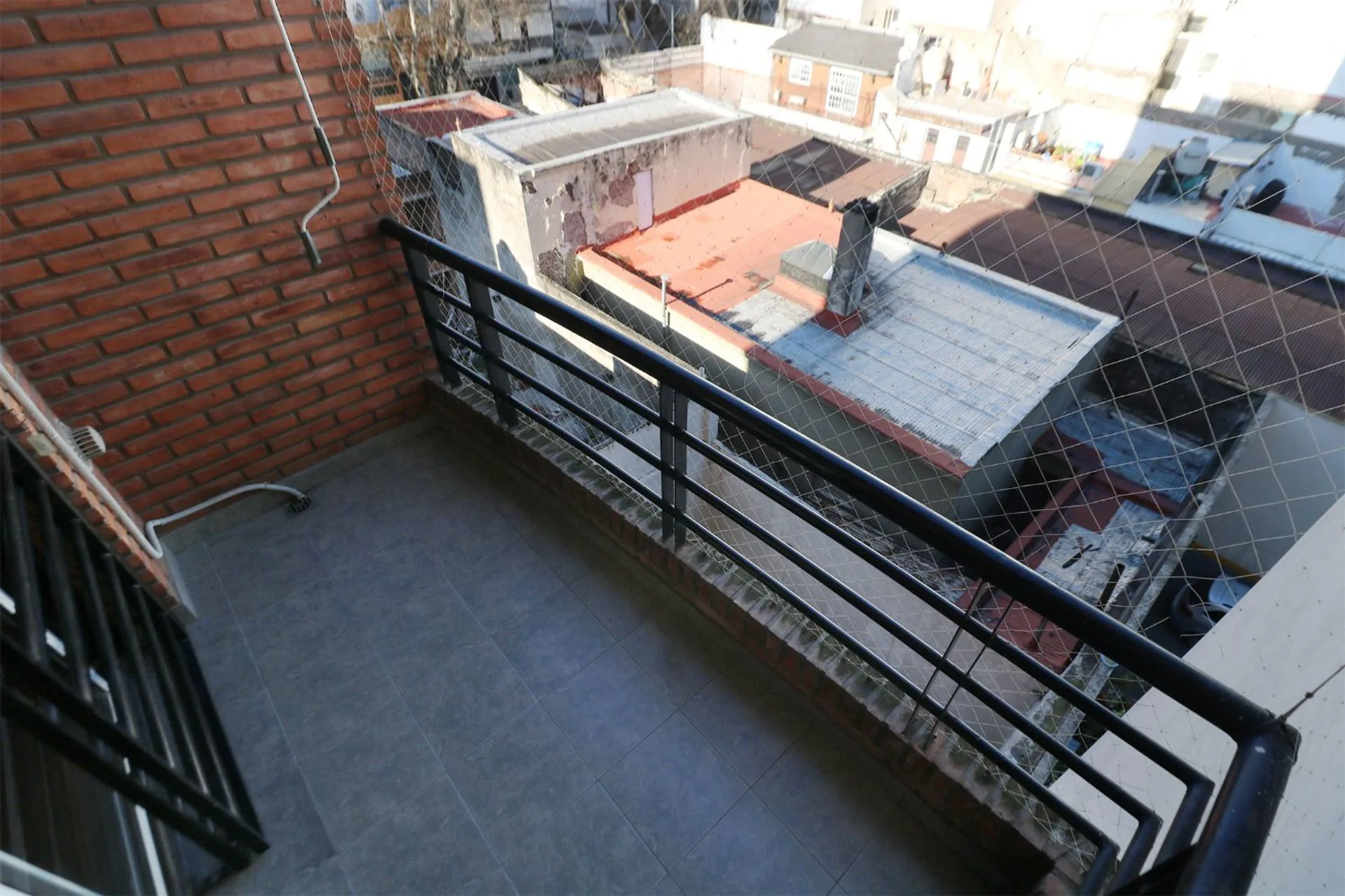 3 AMBIENTES CFTE LUMINOSO CON BALCON V CRESPO foto 4