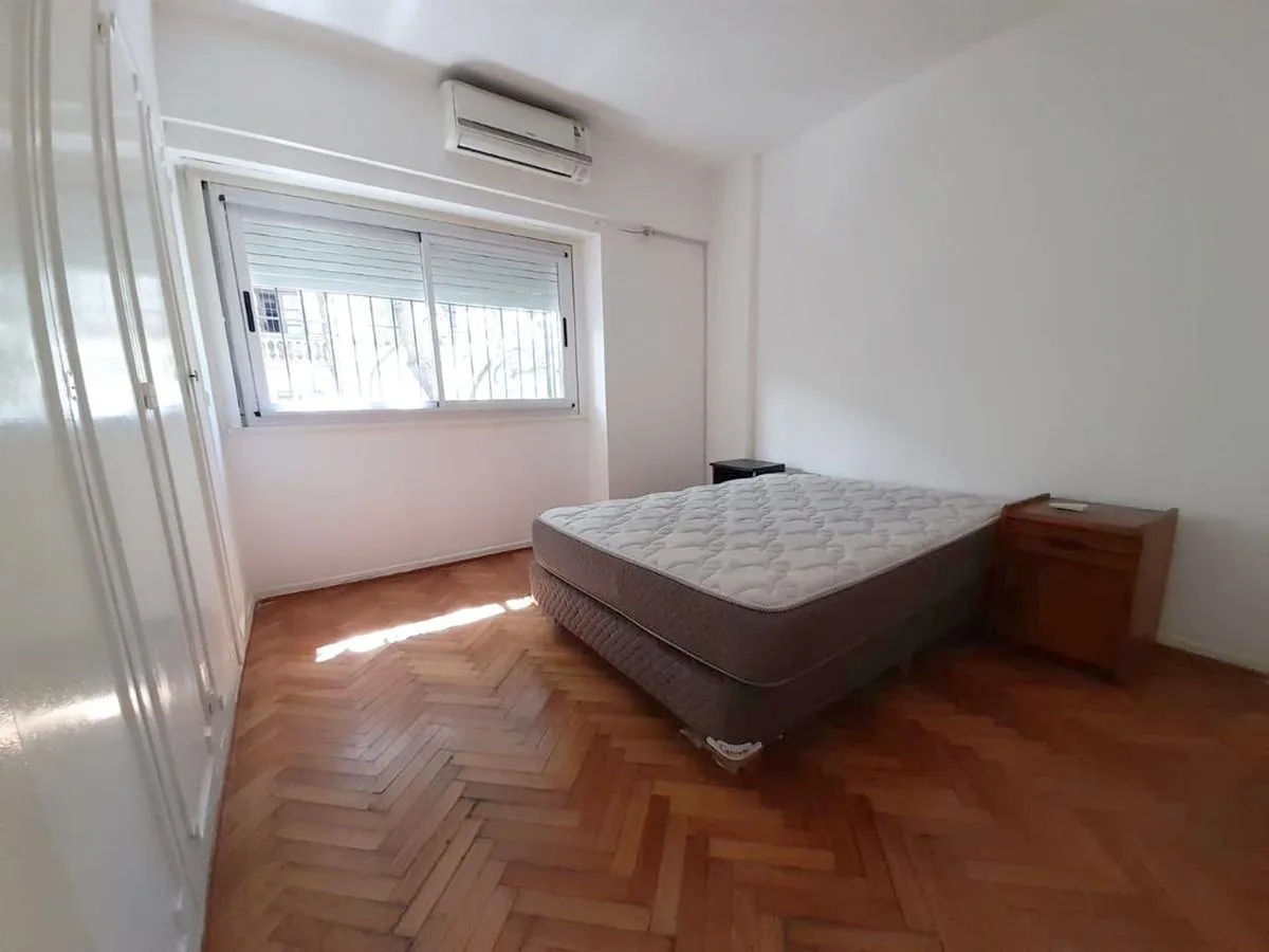 Venta Depto 4 ambientes patio y balcón Balvanera foto 5