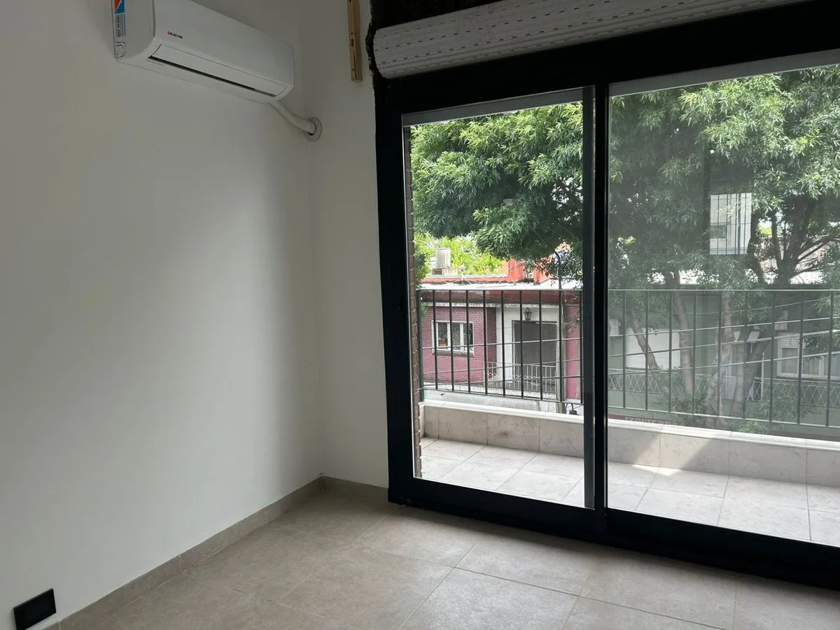 Depto 2amb en venta en Munro foto 4