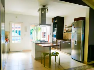 SE VENDE EXCELENTE PROPIEDAD DE 4 AMBIENTES EN FLORIDA MITRE PH AL FRENTE SOBRE LOTE DE 270M2. foto 4