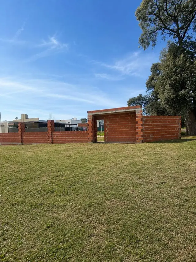 Lote Esquina 412m² + Bases C/Financiación Directa