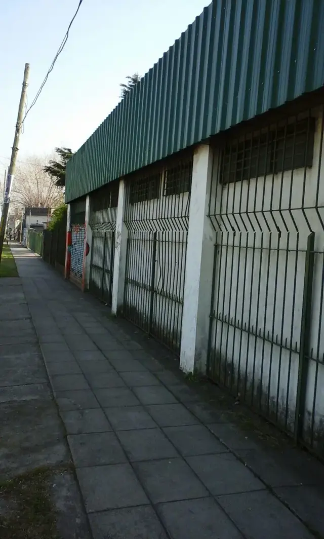 EXCELENTE LOCAL EN VENTA EN ITUZAINGO