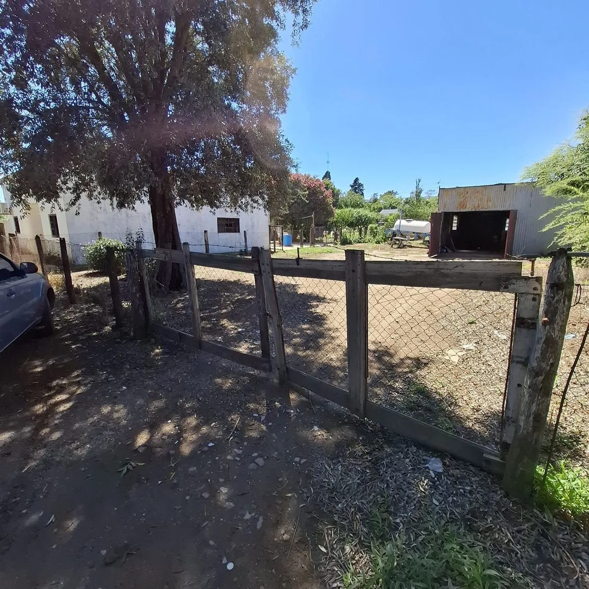 VENTA CASA 3 DORM C/ GALPON Y TERRENO DE 1200 MTS2 foto 5
