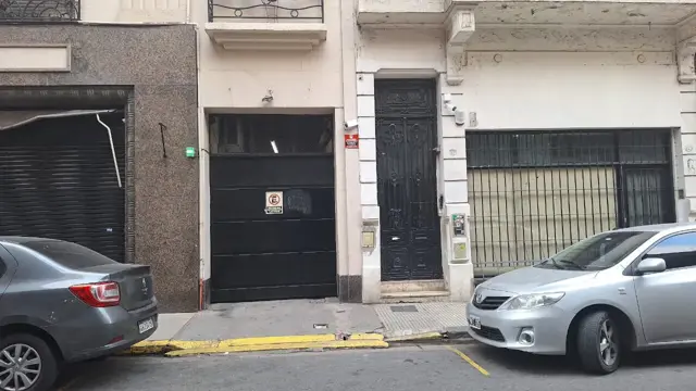 Venta de Cochera Fija y Cubierta - Excelente Ubicación