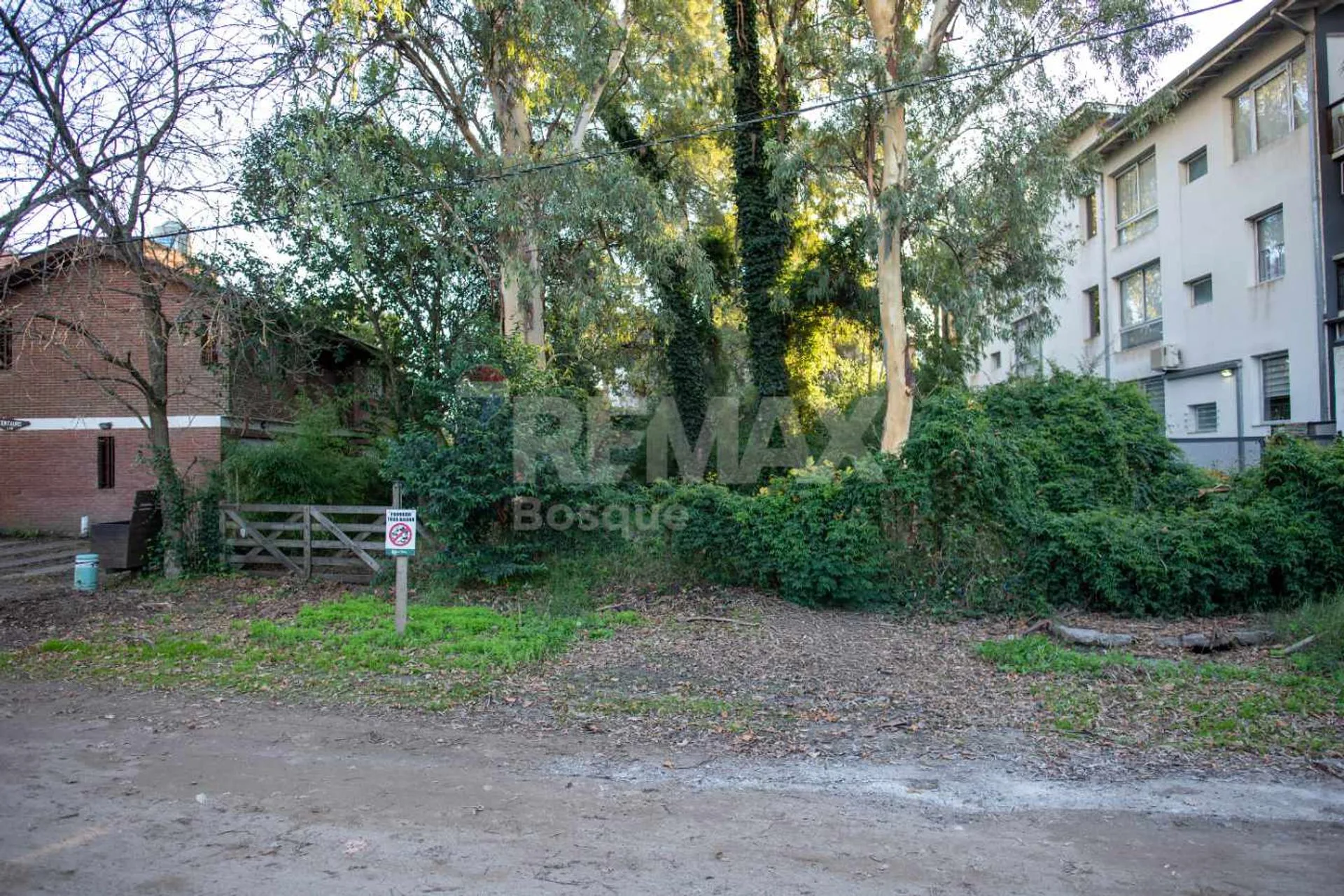 VENTA TERRENO MULTIFAMILIAR PINAMAR ZONA DUPLEX foto 3