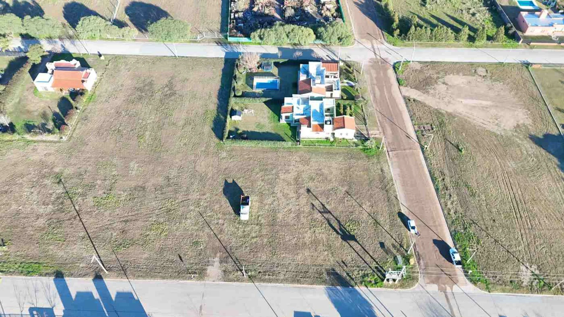 VENTA LOTE ESQUINA 2183 M2 SINSACATE ESCRITURA foto 2