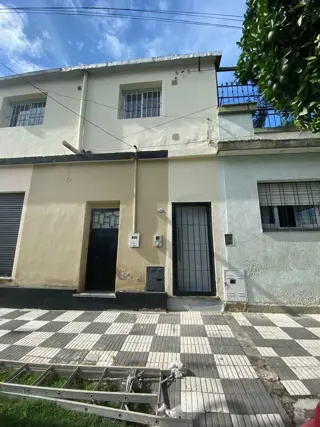 Amplio Departamento de 2 dormitorios sin expensas foto 1