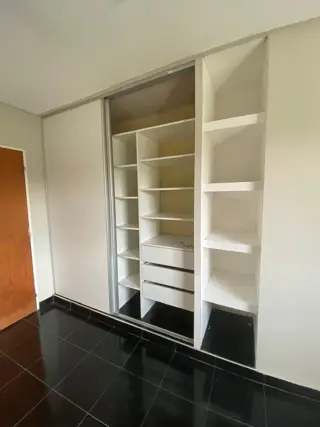 Amplio Departamento de 2 dormitorios sin expensas foto 4
