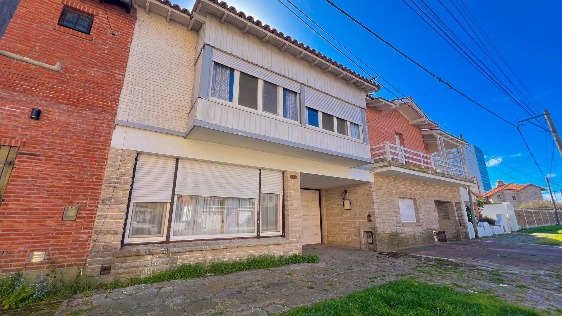 VENTA CASA 5 AMB C/DEP GARAGE PATIO 50M DEL MAR foto 2