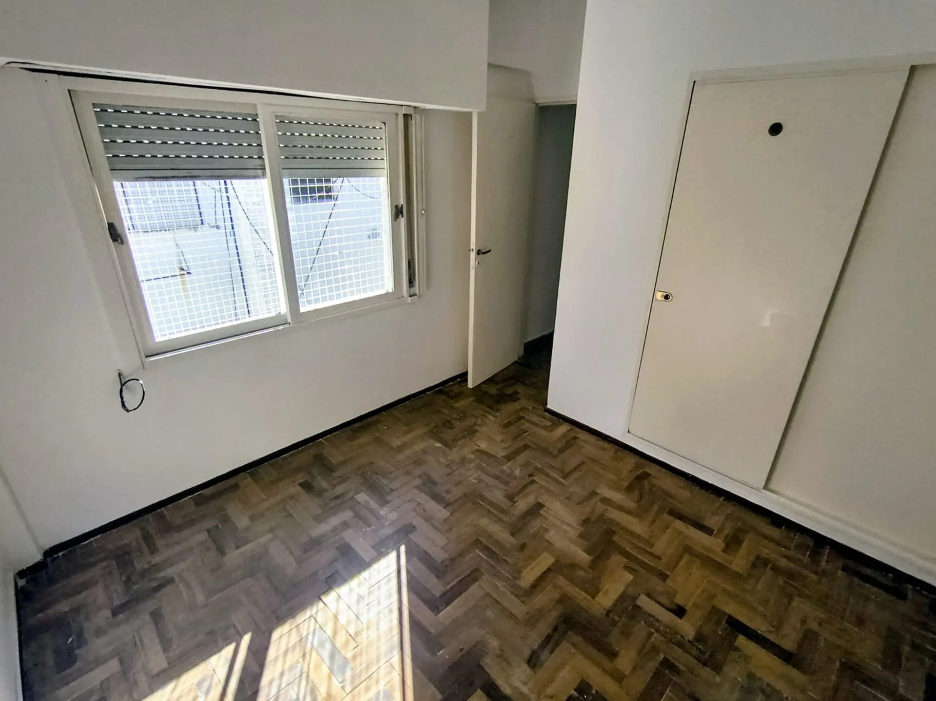 Venta departamento 3 ambientes Ramos Mejía centro foto 5