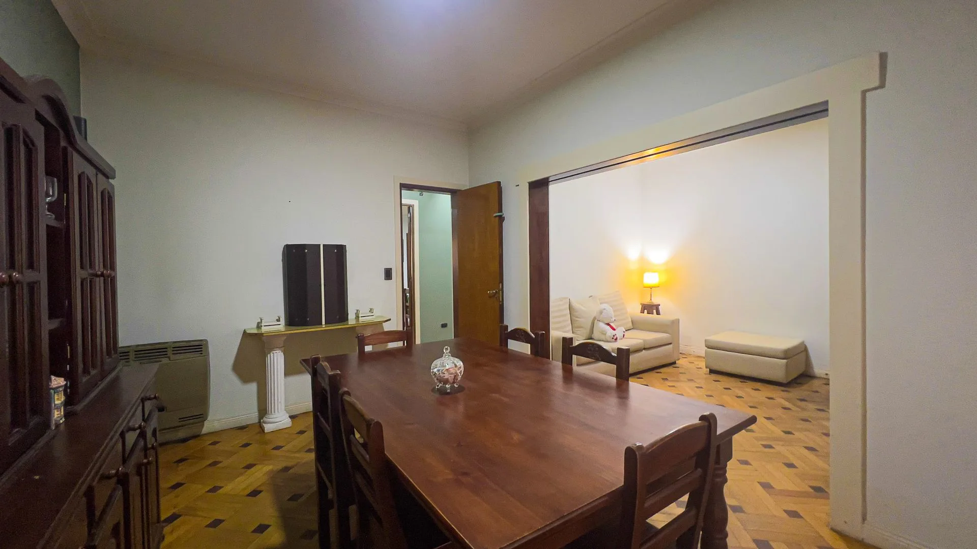 Venta Casa en PH 5 ambientes con cochera La Perla