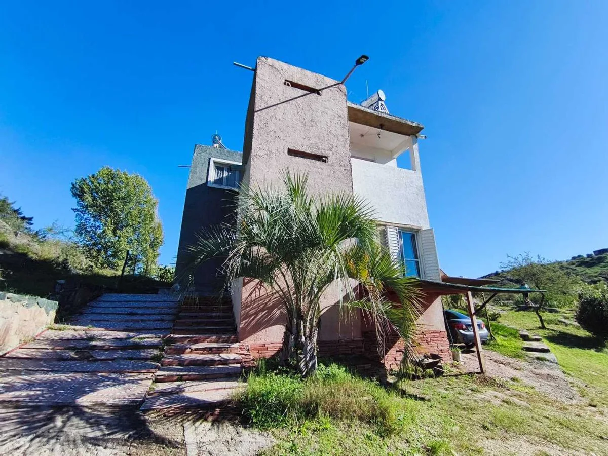 Venta casa 3 dormi pileta y vista Carlos Paz foto 4