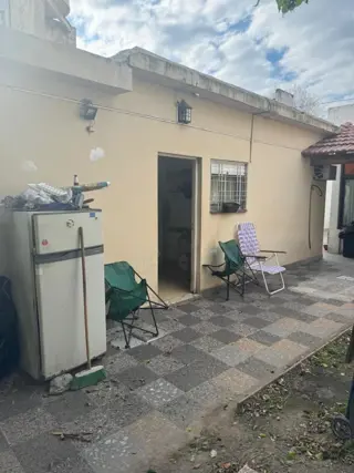 Casa Multifamiliar En Venta - Lote 8.66 X 46 Metros -, Zona Comercial, Remedios De Escalada. foto 5