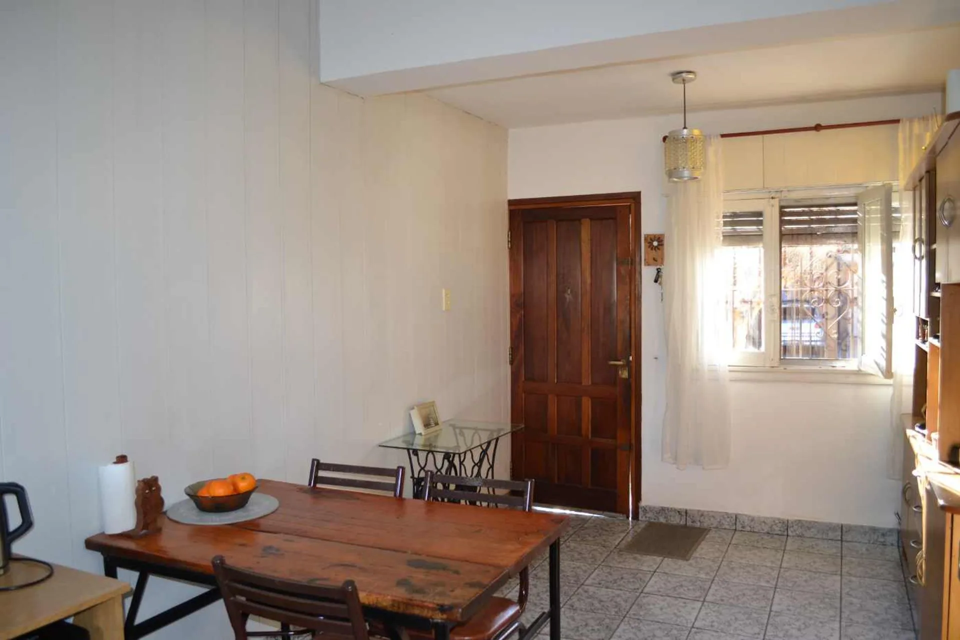 VENTA CASA 4 AMBIENTES EN BOULOGNE APTO CREDITO. foto 5