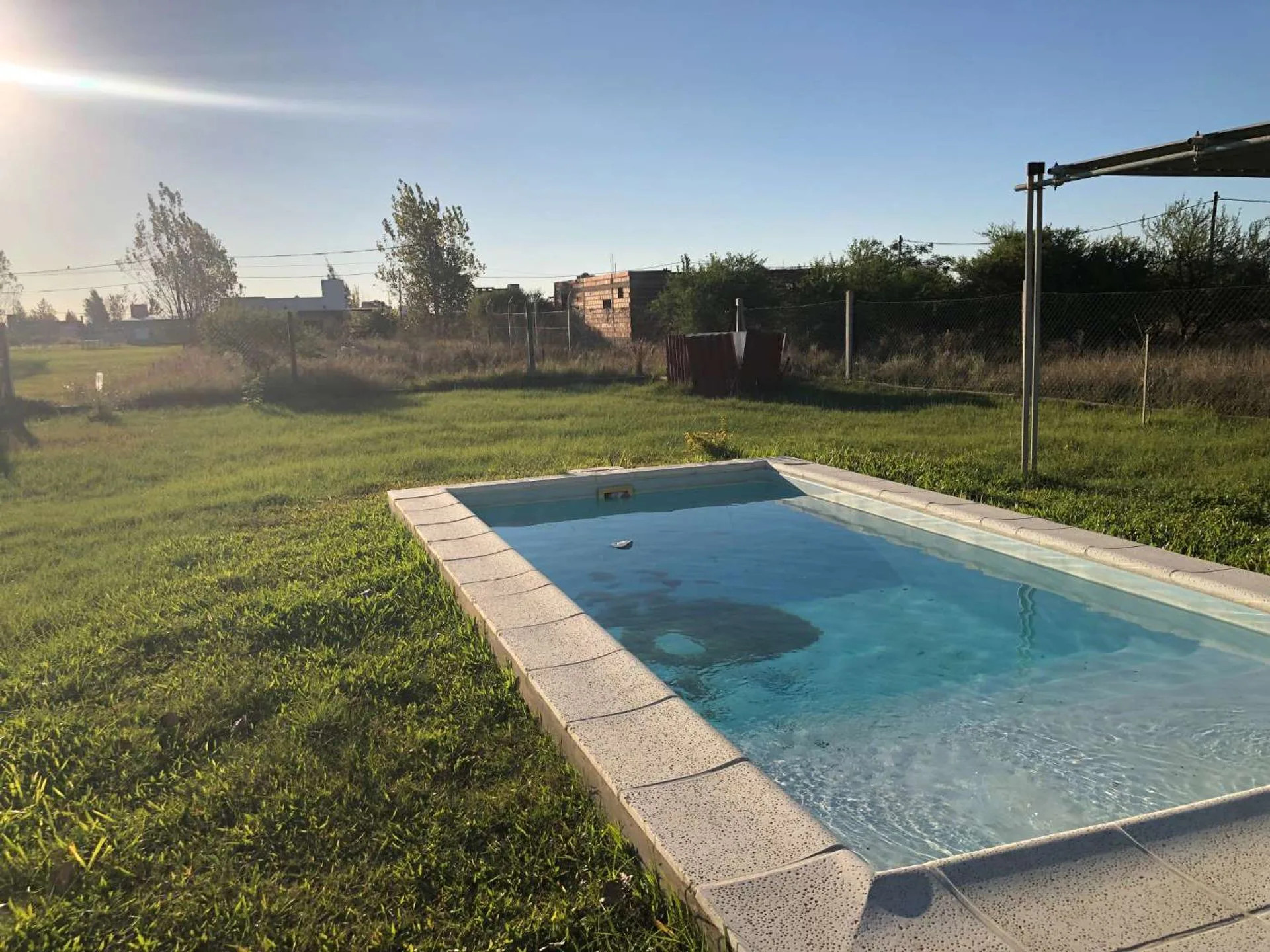 VENTA CASA QUINTA EN LAGOS DEL LEYES CON PILETA foto 3