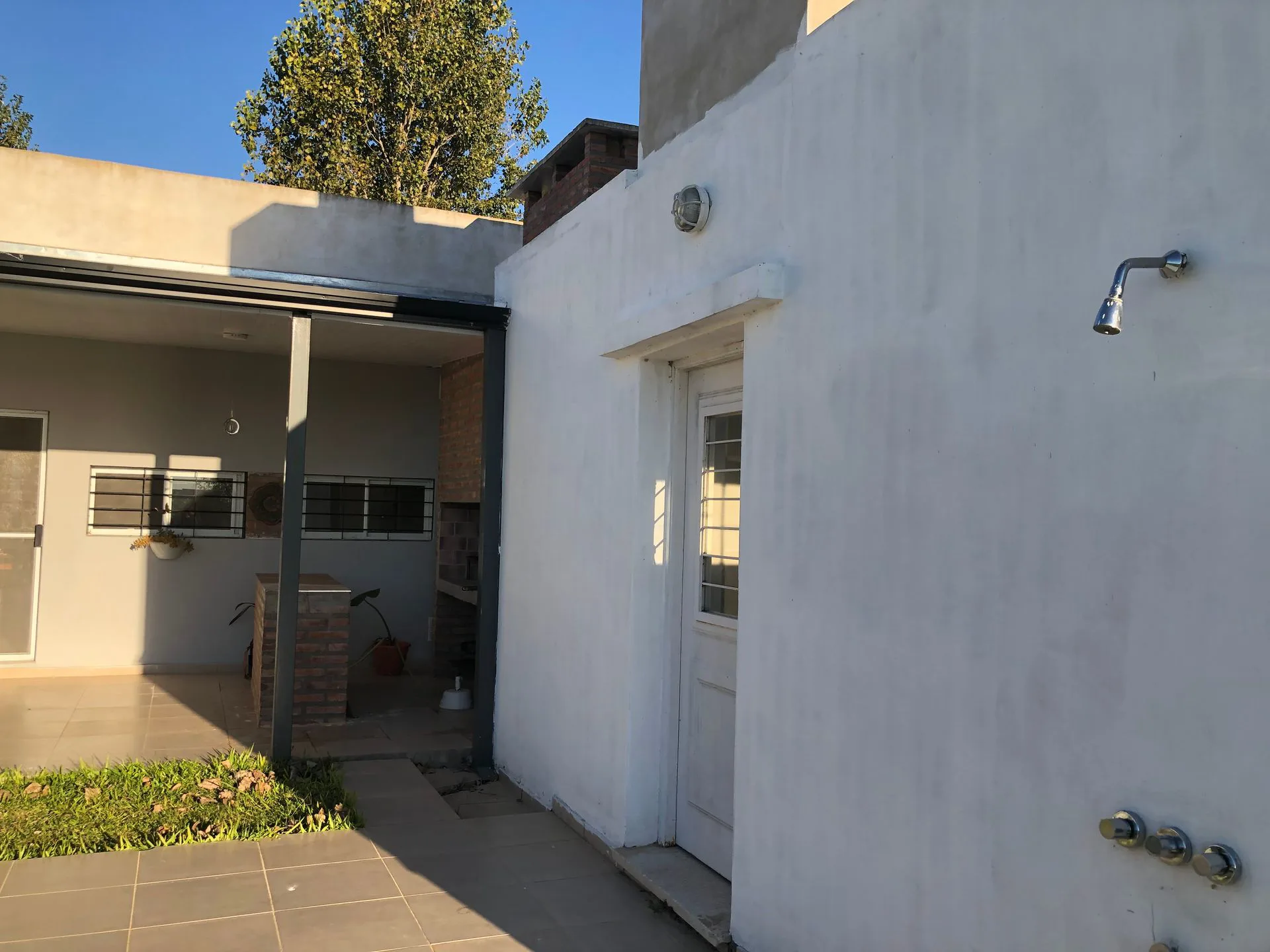 VENTA CASA QUINTA EN LAGOS DEL LEYES CON PILETA foto 4