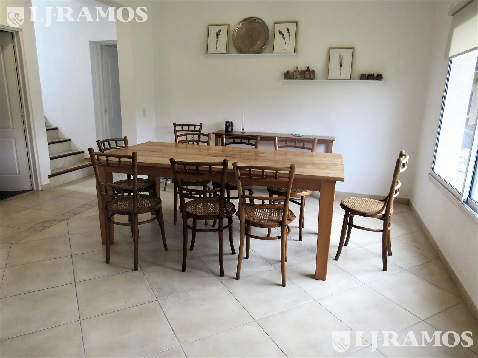 3 Dormitorios y Servicio. Alquiler s/m y Venta. foto 4