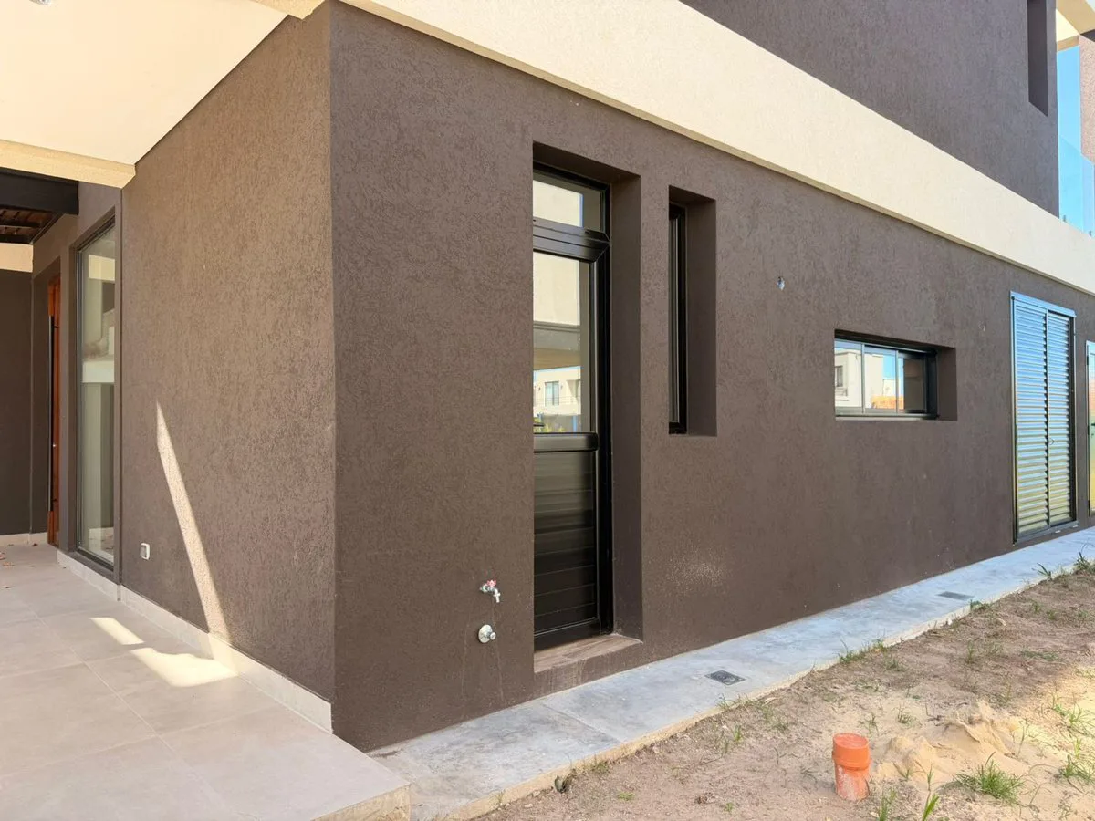 VENTA CASA A ESTRENAR - 5 AMB PUERTOS DEL LAGO foto 5