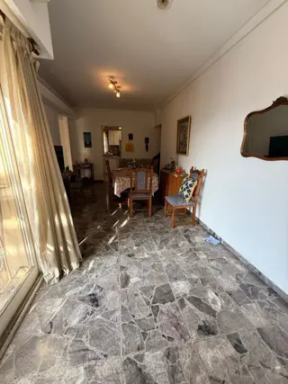 2 AMBIENTES  , COCINA INDEP, BAÑO COMPLETO, AMPLIO LIVING COMEDOR foto 4