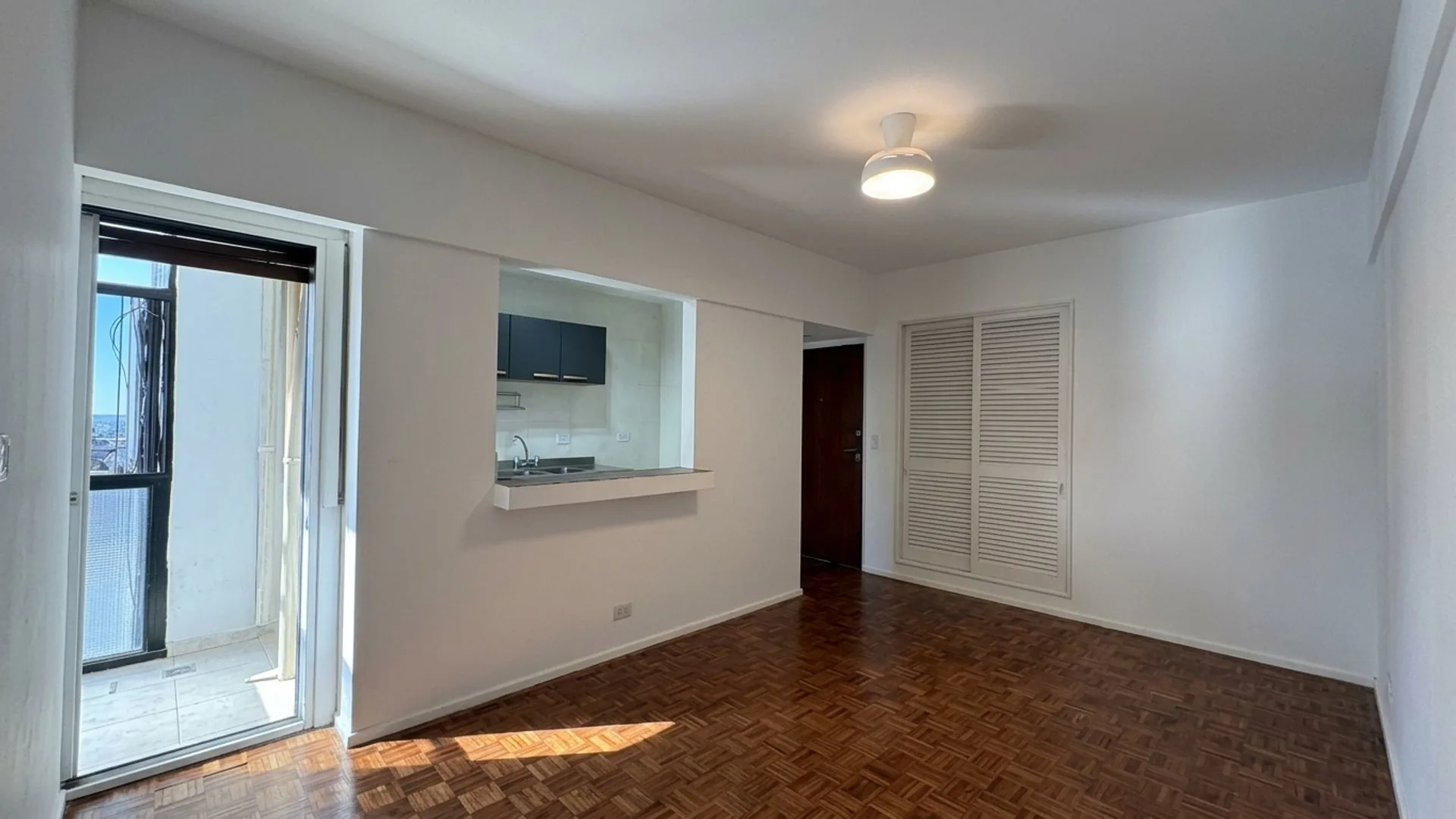 VENTA DPTO REFACC. NUEVO 2 AMB BALCON | RETIRO foto 2