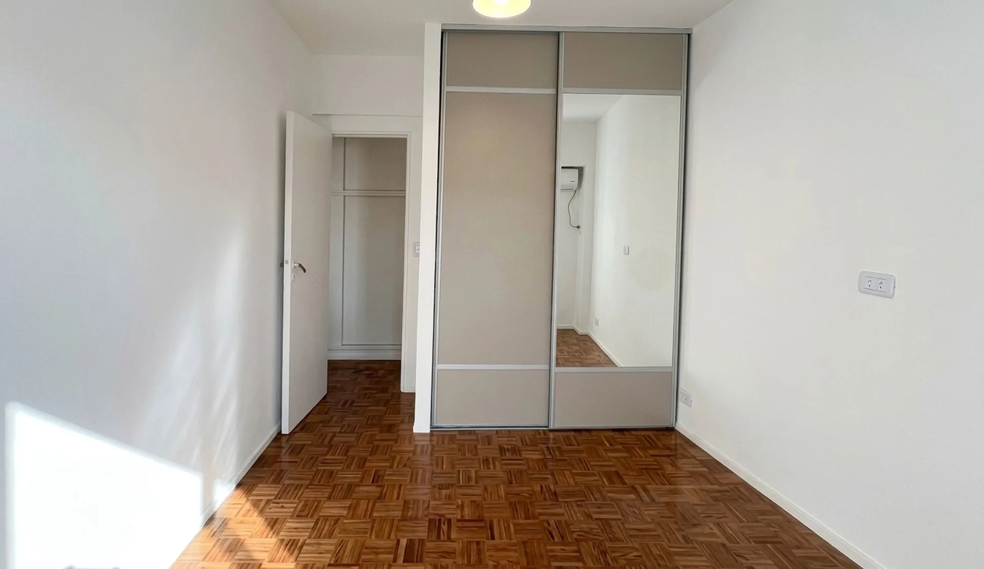 VENTA DPTO REFACC. NUEVO 2 AMB BALCON | RETIRO foto 5