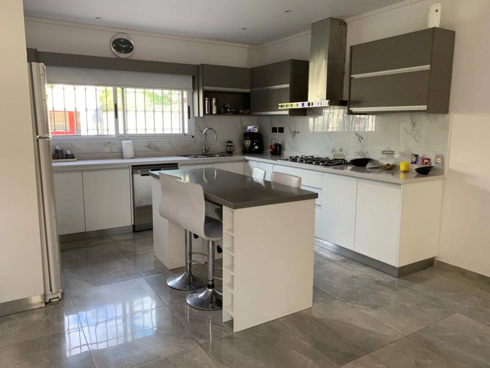 CASA 5 AMBIENTES EN VENTA a estrenar foto 2